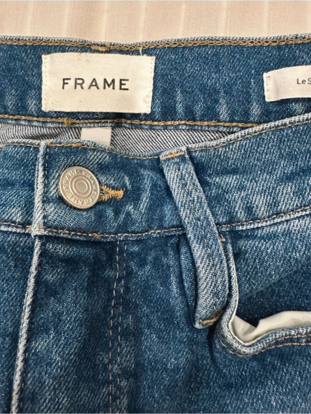 Frame Denim Le Sylvie High-Rise Medium Blue Jeans